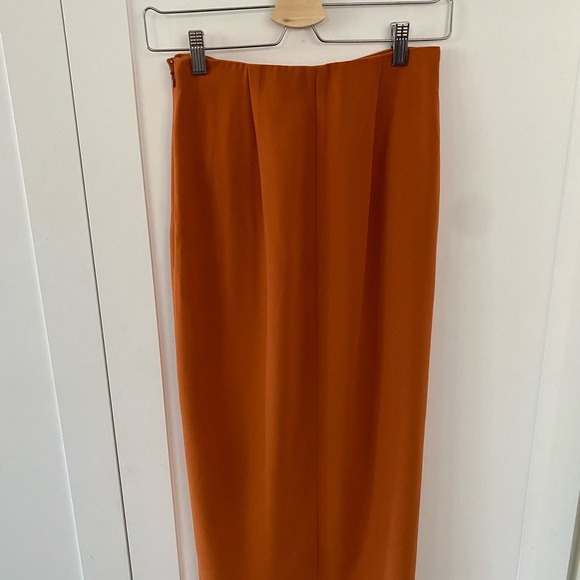 Aritiza Babaton Crepe wrap skirt - Picture 2 of 4